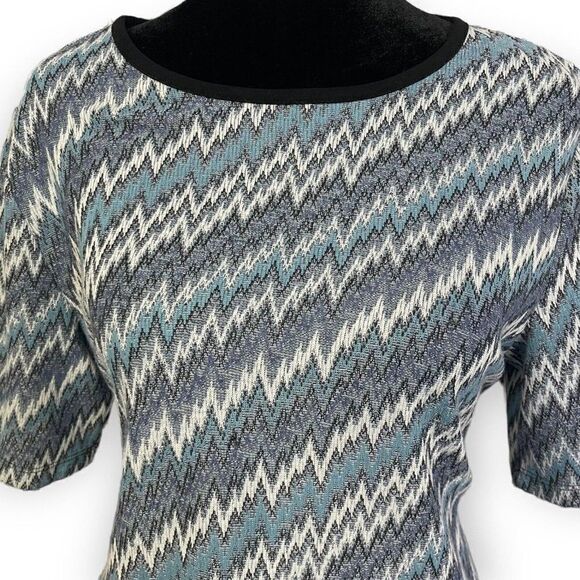 Jones New York Zig Zag Print Blue Blouse Light Weight Zipper Closure Size Medium - Picture 5 of 9
